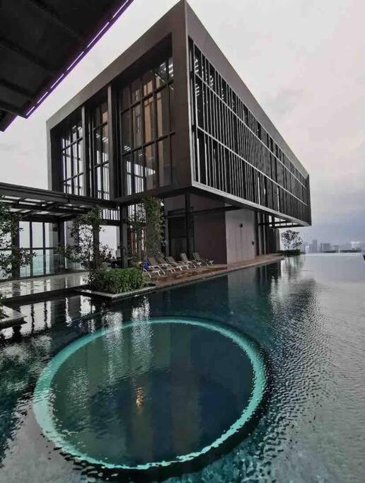 Apartmán Infinity Pool/ Lucentia Bbcc, Near Lalaport, Pnb118, Klcc Kuala Lumpur Exteriér fotografie
